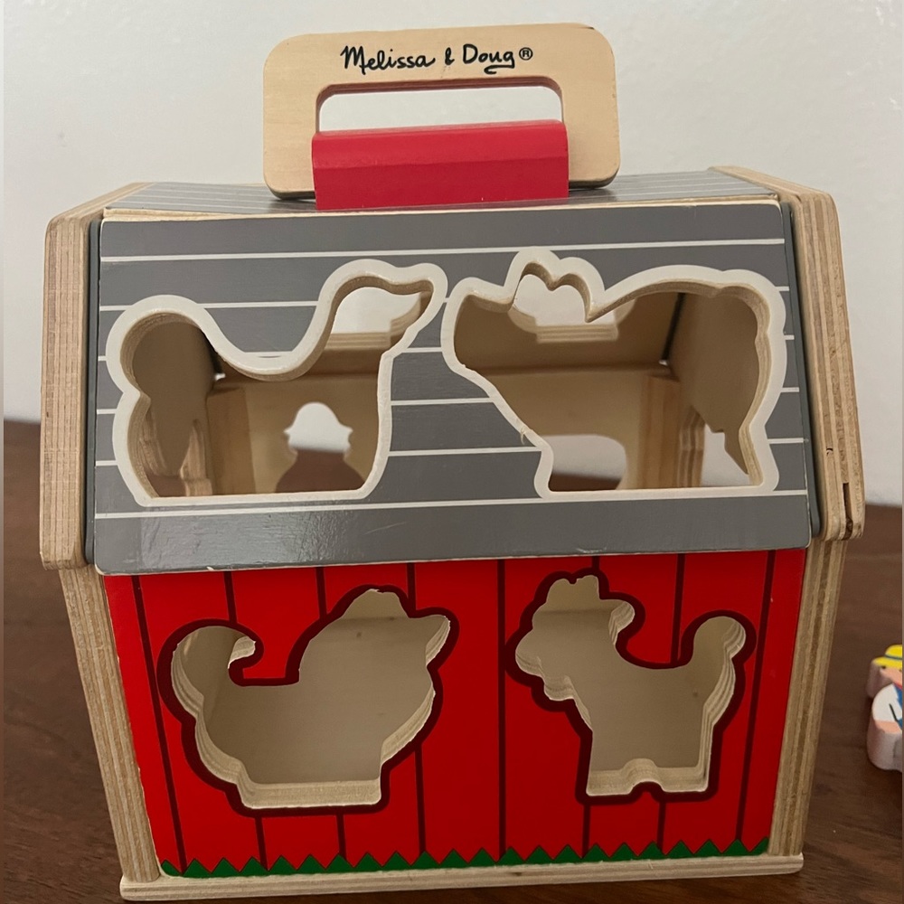 Melissa and Doug shape sorter